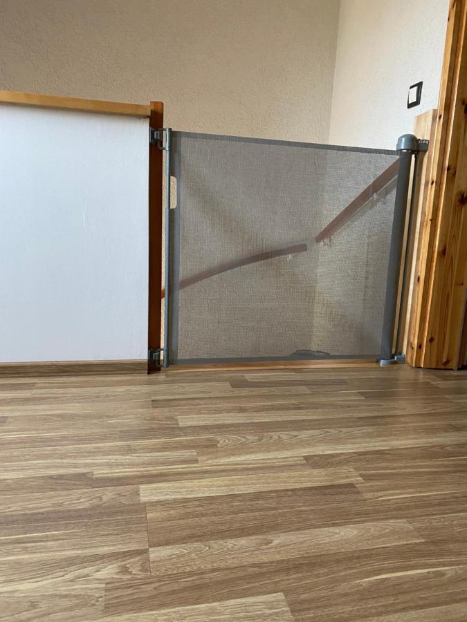 Unter Dem Dach Mit Parkplatz Appartamento